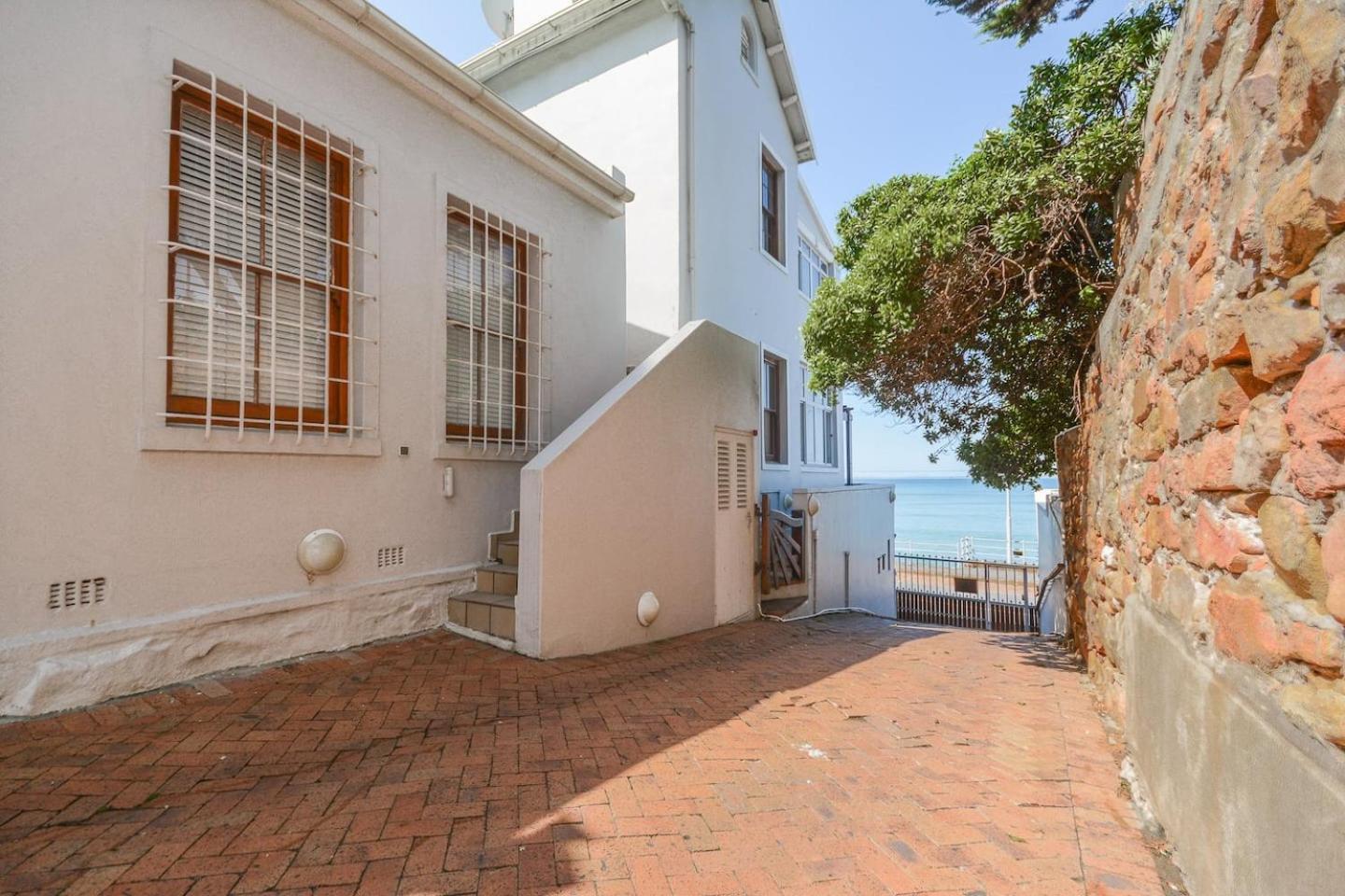 Oceanfront Penthouse By Open Home Muizenberg Exterior photo